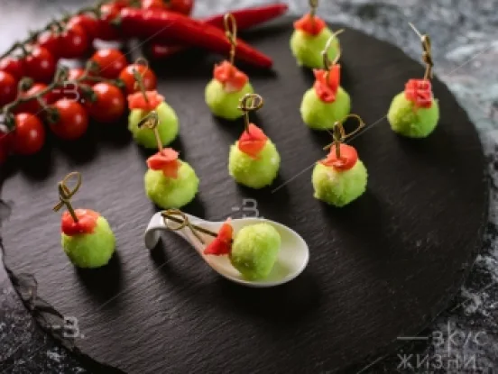 Канапе Чиз болл с морским гребешком