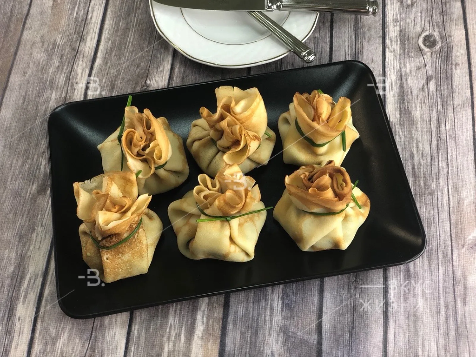 Мини-креп с рубленым мясом